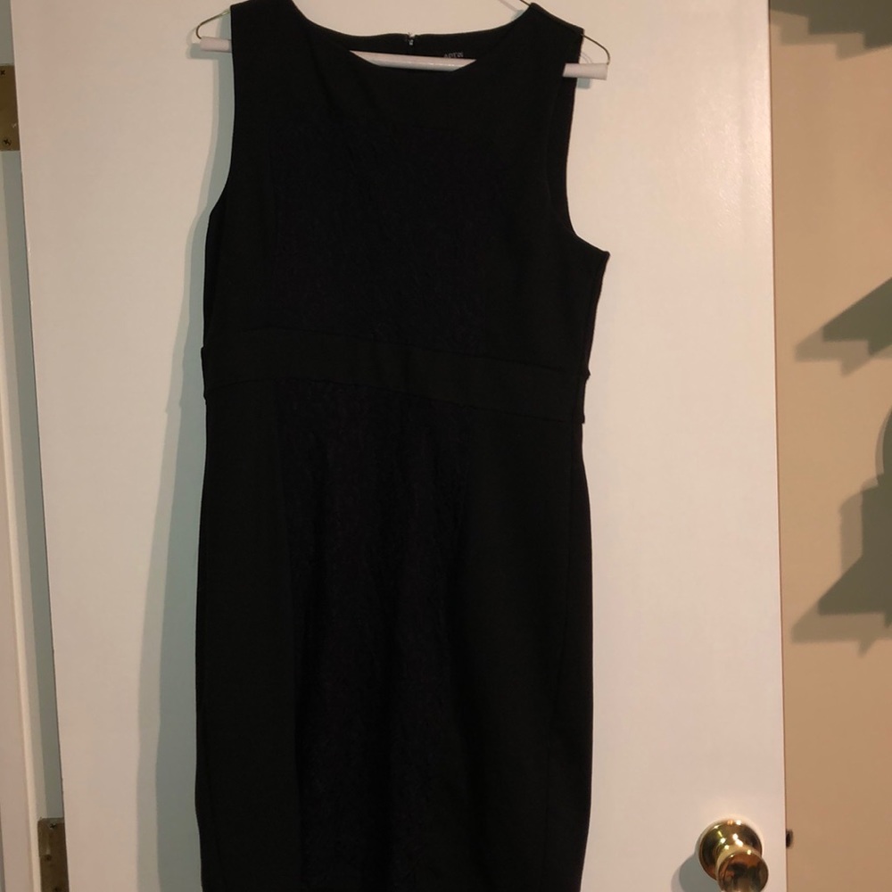 Sleeveless APT 9 LB Dress